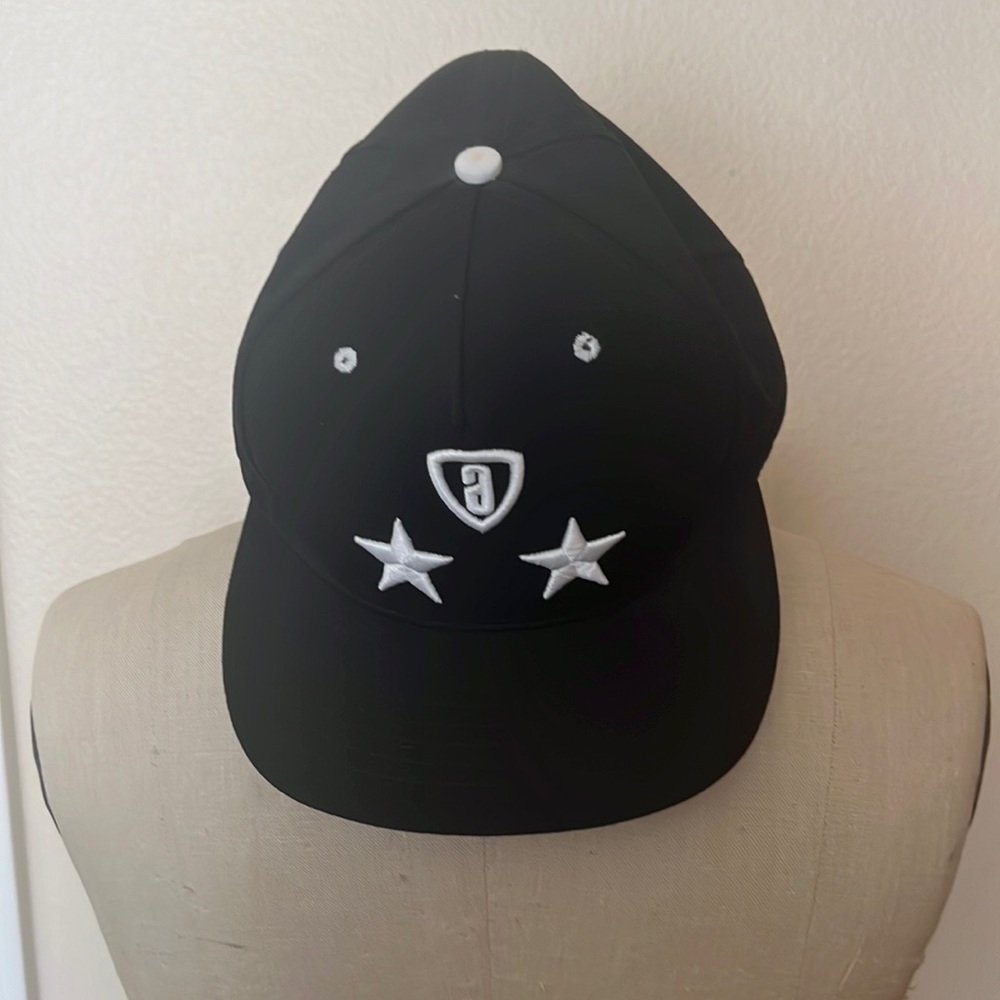 Men’s Adrenaline Black Baseball Cap
Hat SnapBack